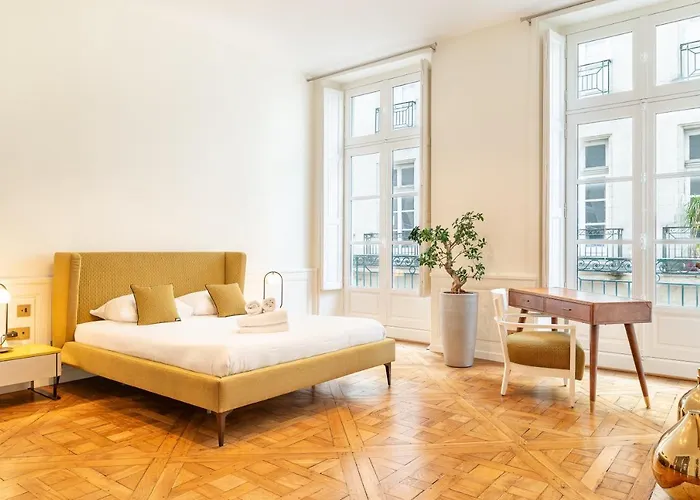 Le Crebillon - Splendide De 204m2 Apartment *